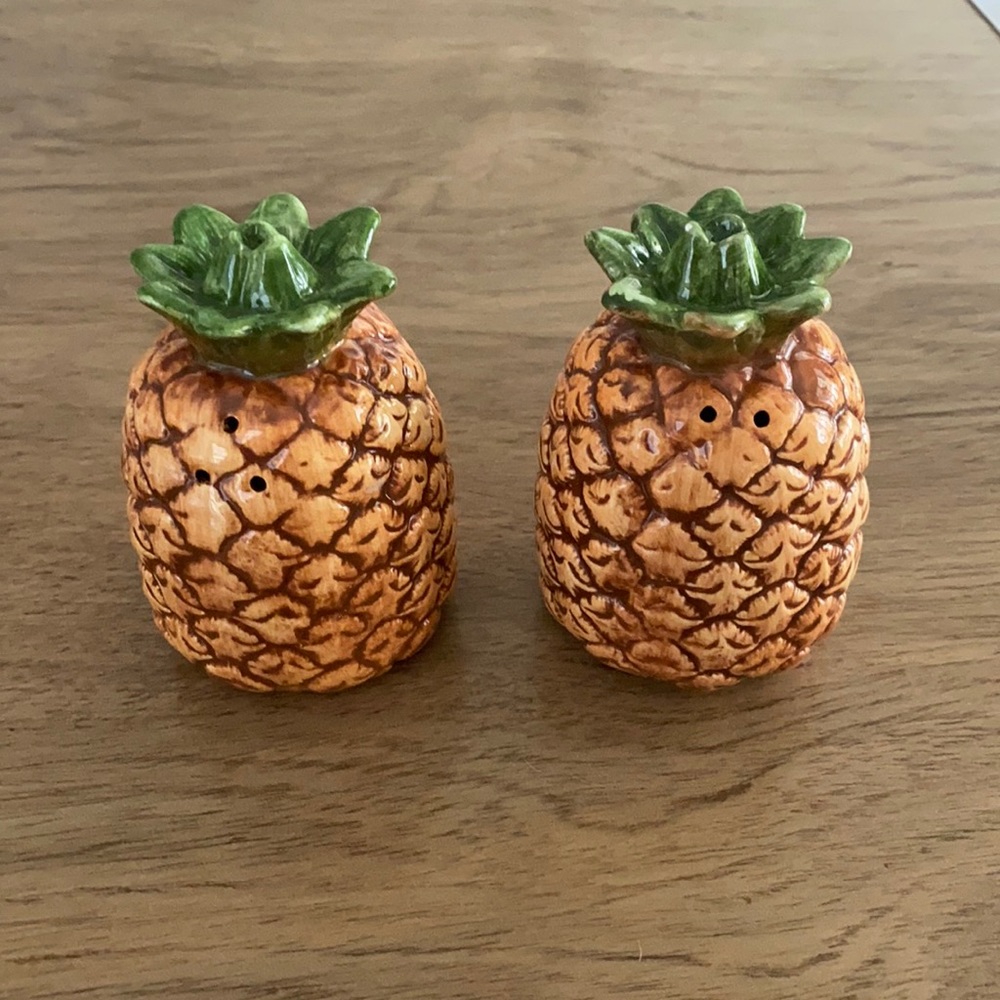 Otagiri 1983 Japan Pineapple Salt & Pepper